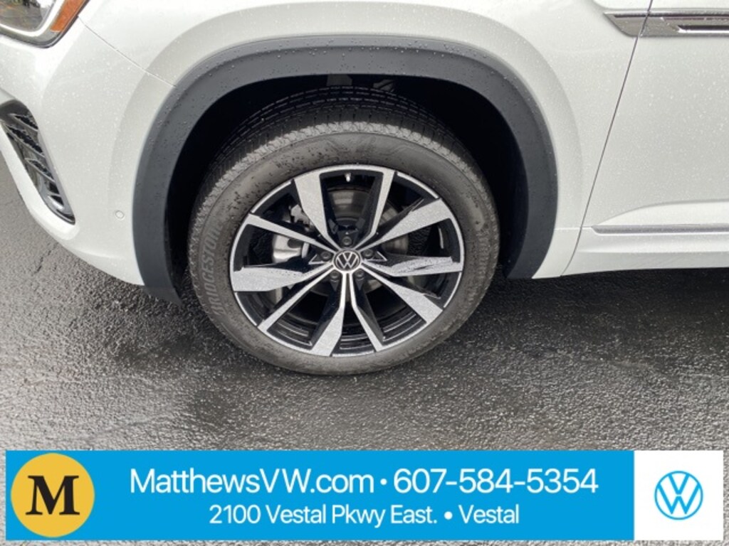 New 2025 Volkswagen Atlas Cross Sport 2.0T SEL Premium R-Line SUV