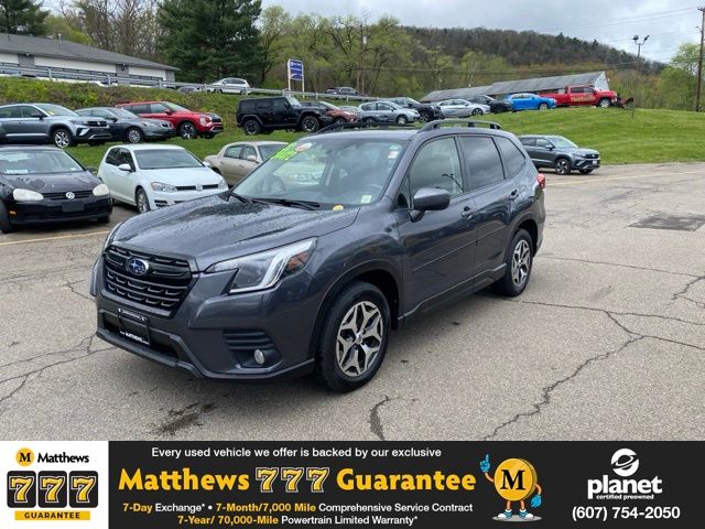 2022 Subaru Forester Premium's photo