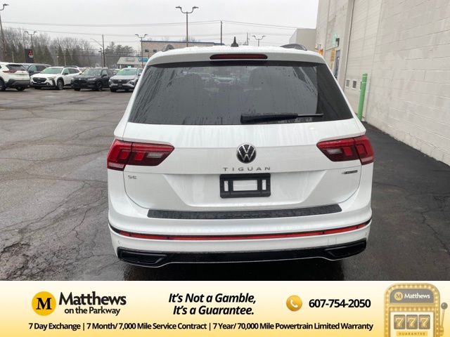 Additional photo of vehicle.