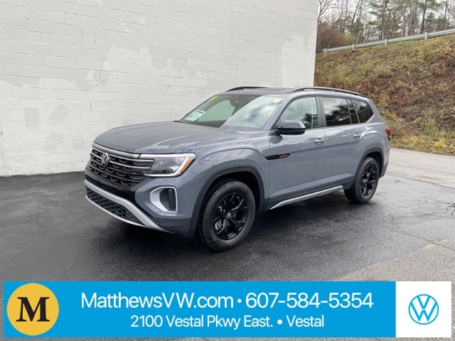 2026 Volkswagen Atlas Atlas Peak Edition's photo