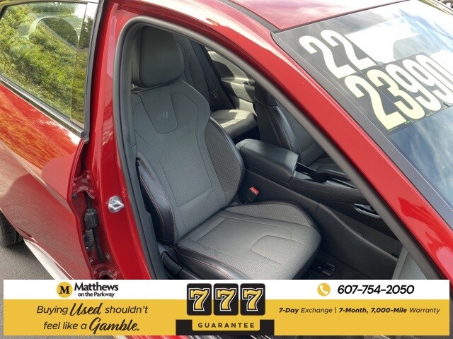 Additional photo of vehicle.