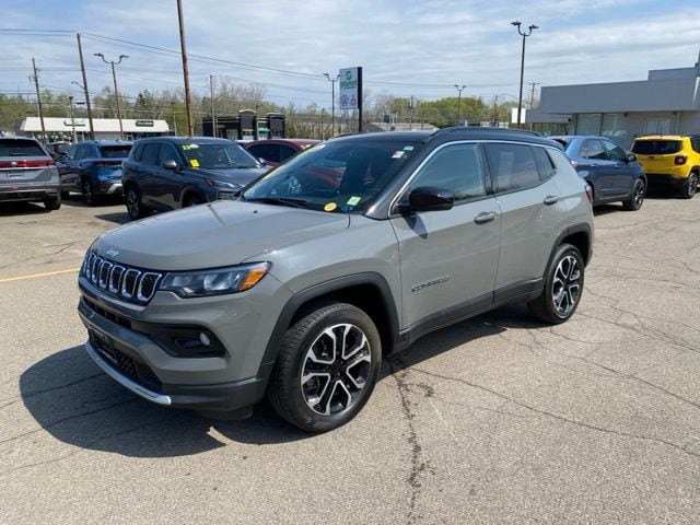 2023 Jeep Compass Limited 4X4's photo