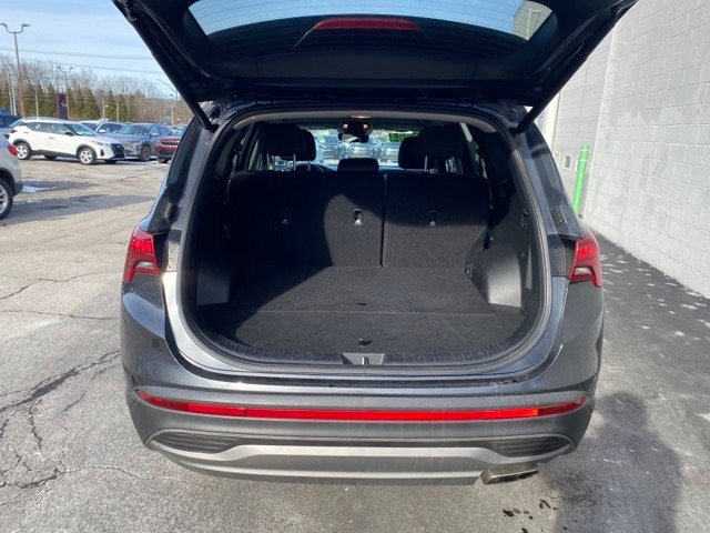 Additional photo of vehicle.