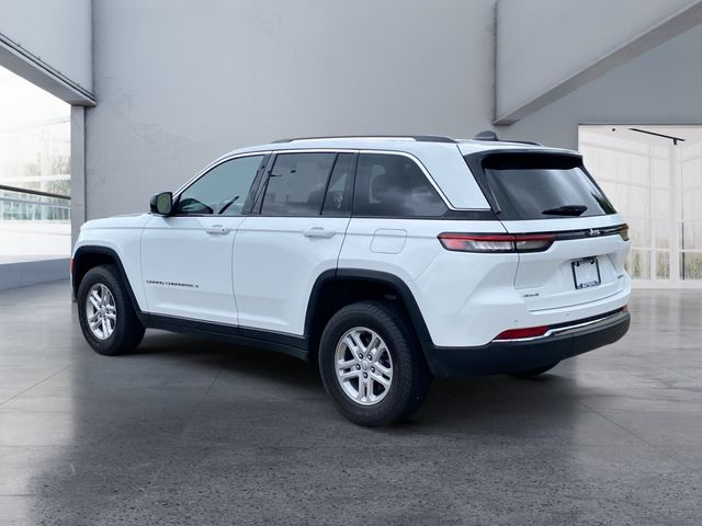 2023 Jeep Grand Cherokee Laredo - Photo 3