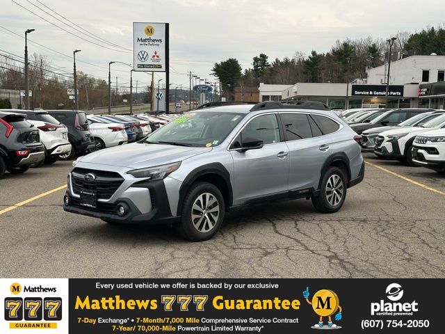 2023 Subaru Outback Premium's photo