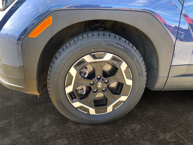 Additional photo of vehicle.