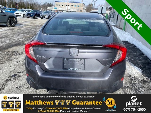 Additional photo of vehicle.