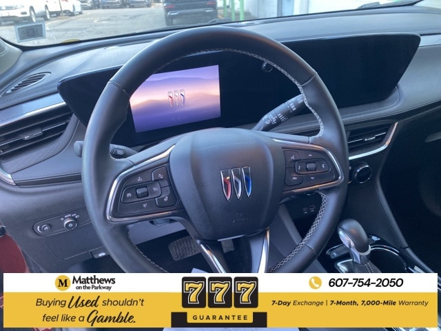 Additional photo of vehicle.