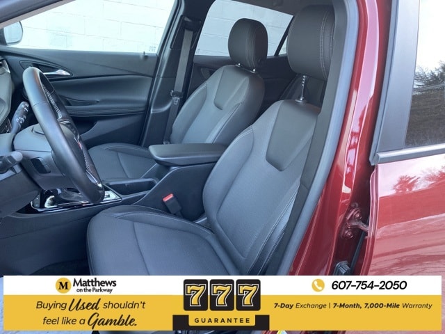 Additional photo of vehicle.