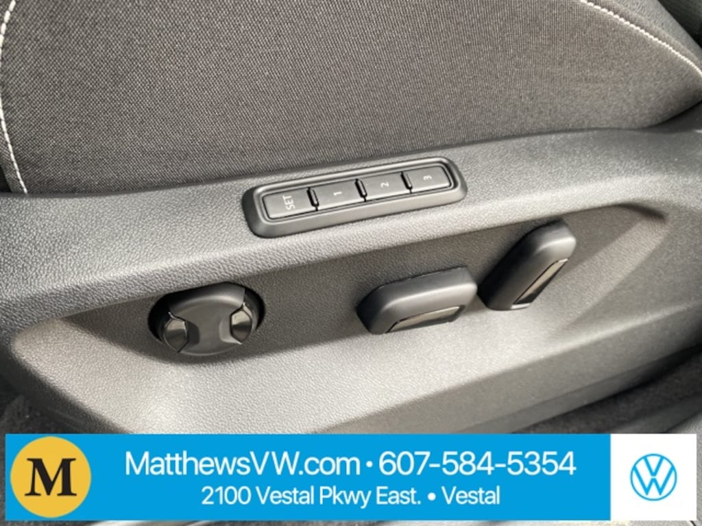 New 2025 Volkswagen Atlas Cross Sport 2.0T SEL R-Line Black SUV