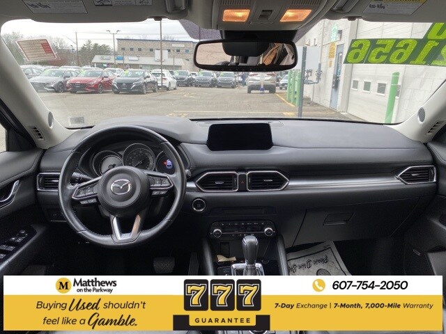 Additional photo of vehicle.