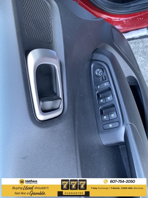 Additional photo of vehicle.