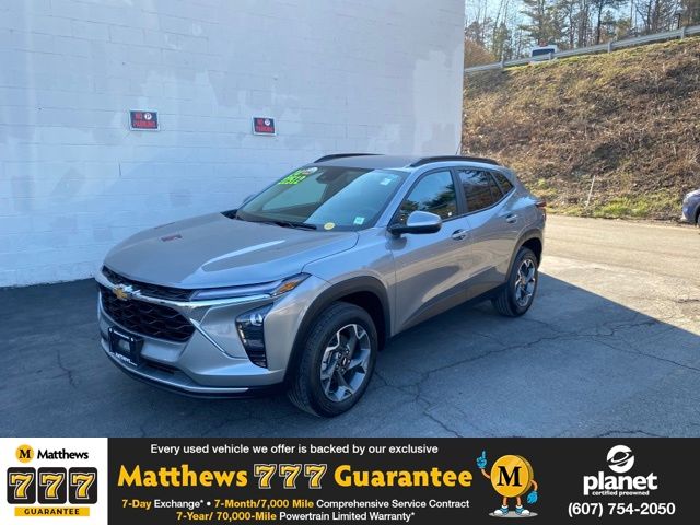 2024 Chevrolet Trax LT's photo