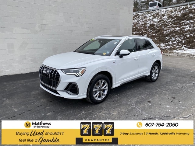 2025 Audi Q3 S Line Premium's photo