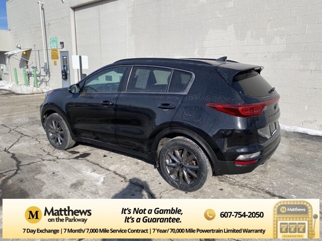 Additional photo of vehicle.