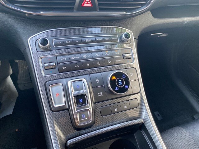 Additional photo of vehicle.