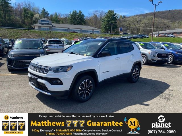 2022 Jeep Compass Limited 4X4's photo