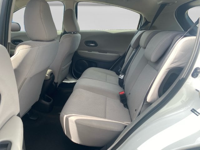 Additional photo of vehicle.