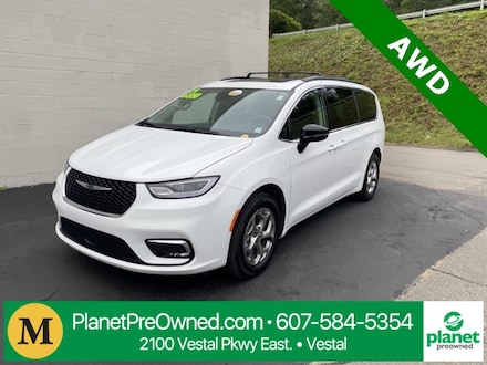 2024 Chrysler Pacifica Limited Minivan/Van