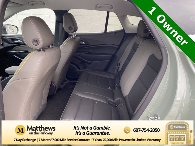 Additional photo of vehicle.