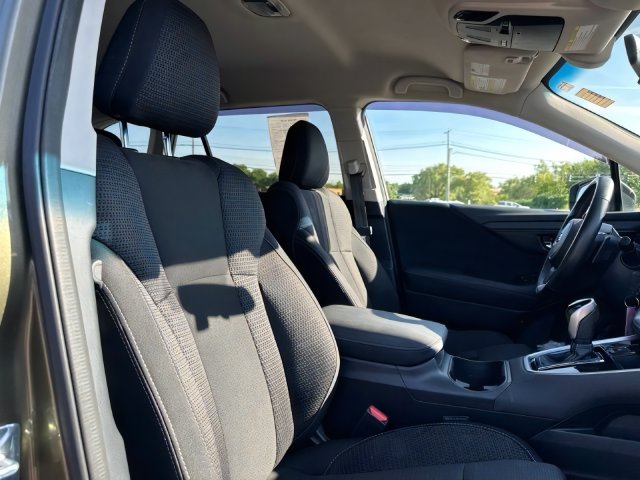 Additional photo of vehicle.