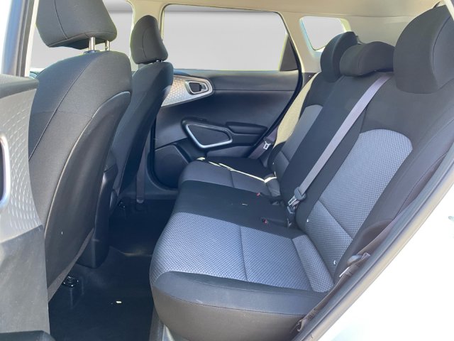 Additional photo of vehicle.