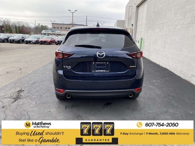 Additional photo of vehicle.