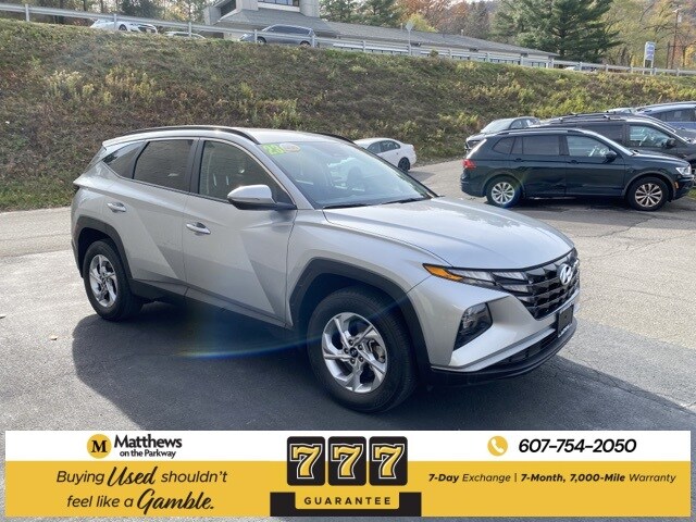 Additional photo of vehicle.