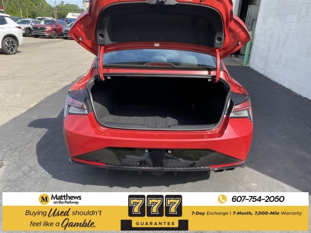 Additional photo of vehicle.