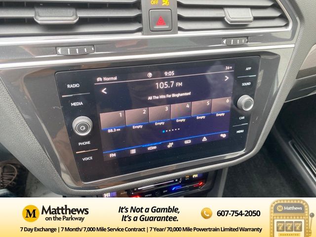 Additional photo of vehicle.