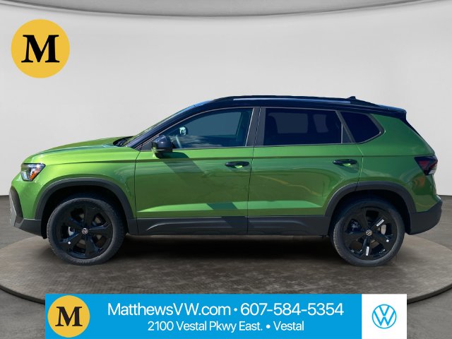 Additional photo of vehicle.