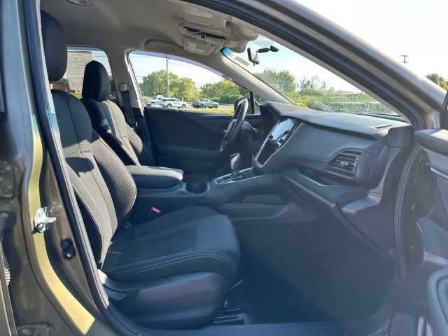 Additional photo of vehicle.