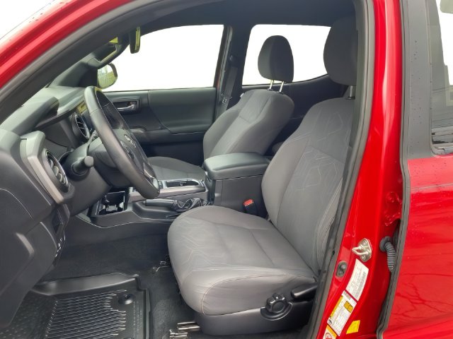 Additional photo of vehicle.