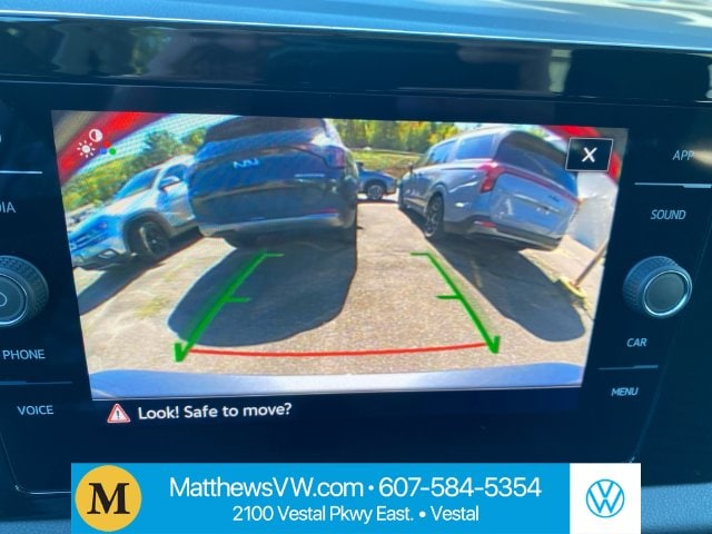 Additional photo of vehicle.