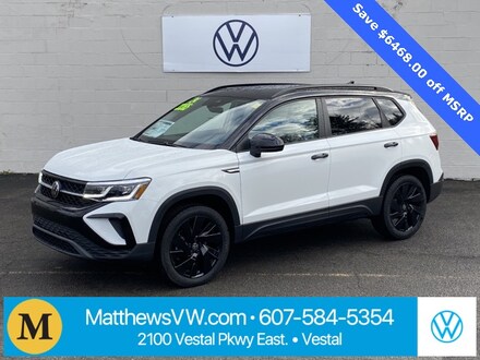 2024 Volkswagen Taos 1.5T SE Black SUV