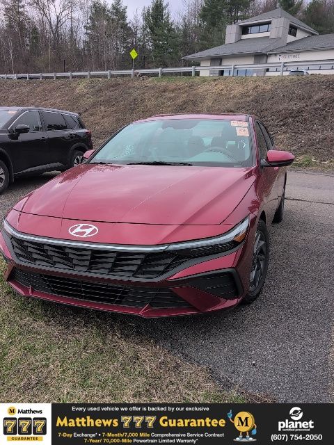 2024 Hyundai Elantra 2.0 SEL IVT's photo