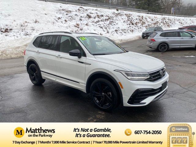 Additional photo of vehicle.