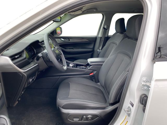 2023 Jeep Grand Cherokee Laredo - Photo 11