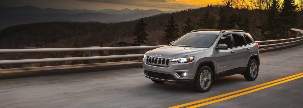 2019 jeep cherokee latitude 4x4 manual