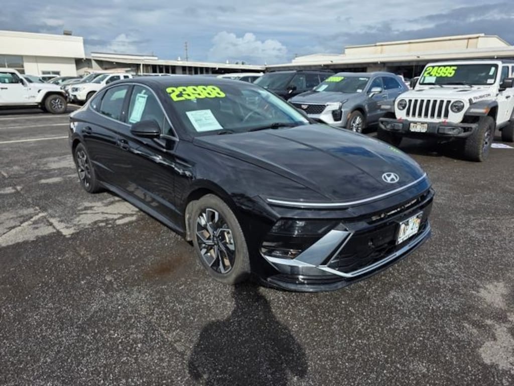 Used 2024 Hyundai Sonata SEL Sedan