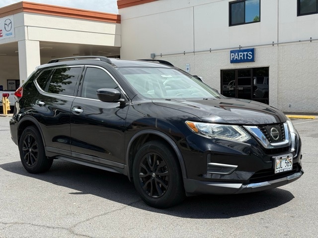 Used 2017 Nissan Rogue SV with VIN 5N1AT2MT7HC876534 for sale in Kahului, HI