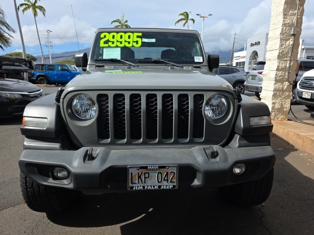 2020 Jeep Gladiator Sport photo 2