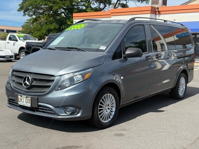 2017 Mercedes-Benz Metris Passenger Van