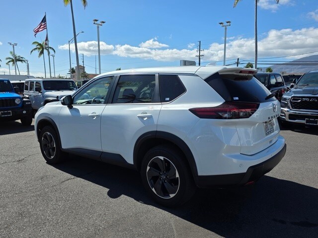 2025 Nissan Rogue SV photo 2