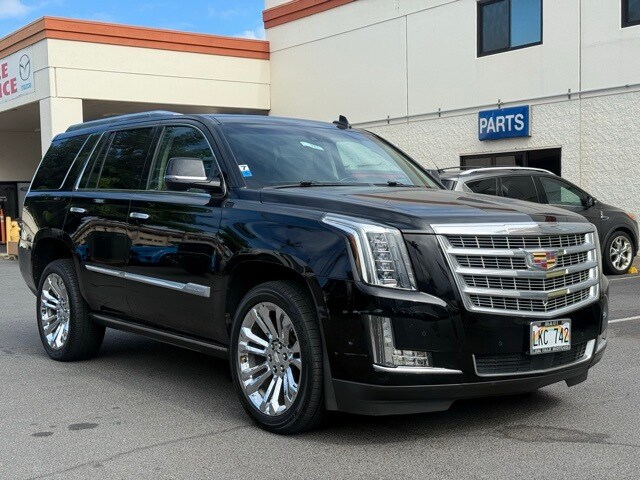 2020 Cadillac Escalade Premium Luxury photo 2