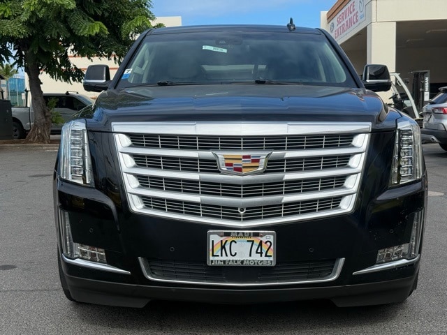 2020 Cadillac Escalade Premium Luxury photo 5