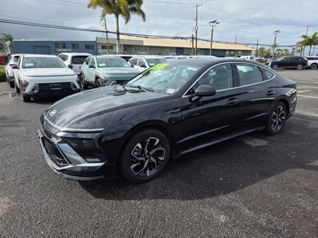 Used 2024 Hyundai Sonata SEL Sedan