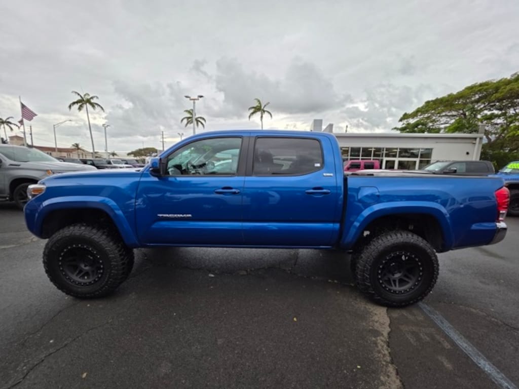 Used 2017 Toyota Tacoma SR5 V6 Truck Double Cab