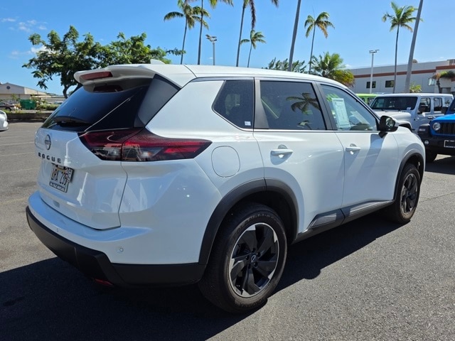 2025 Nissan Rogue SV photo 4