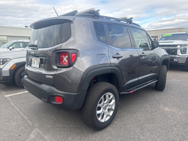 2017 Jeep Renegade Latitude North Edition photo 4